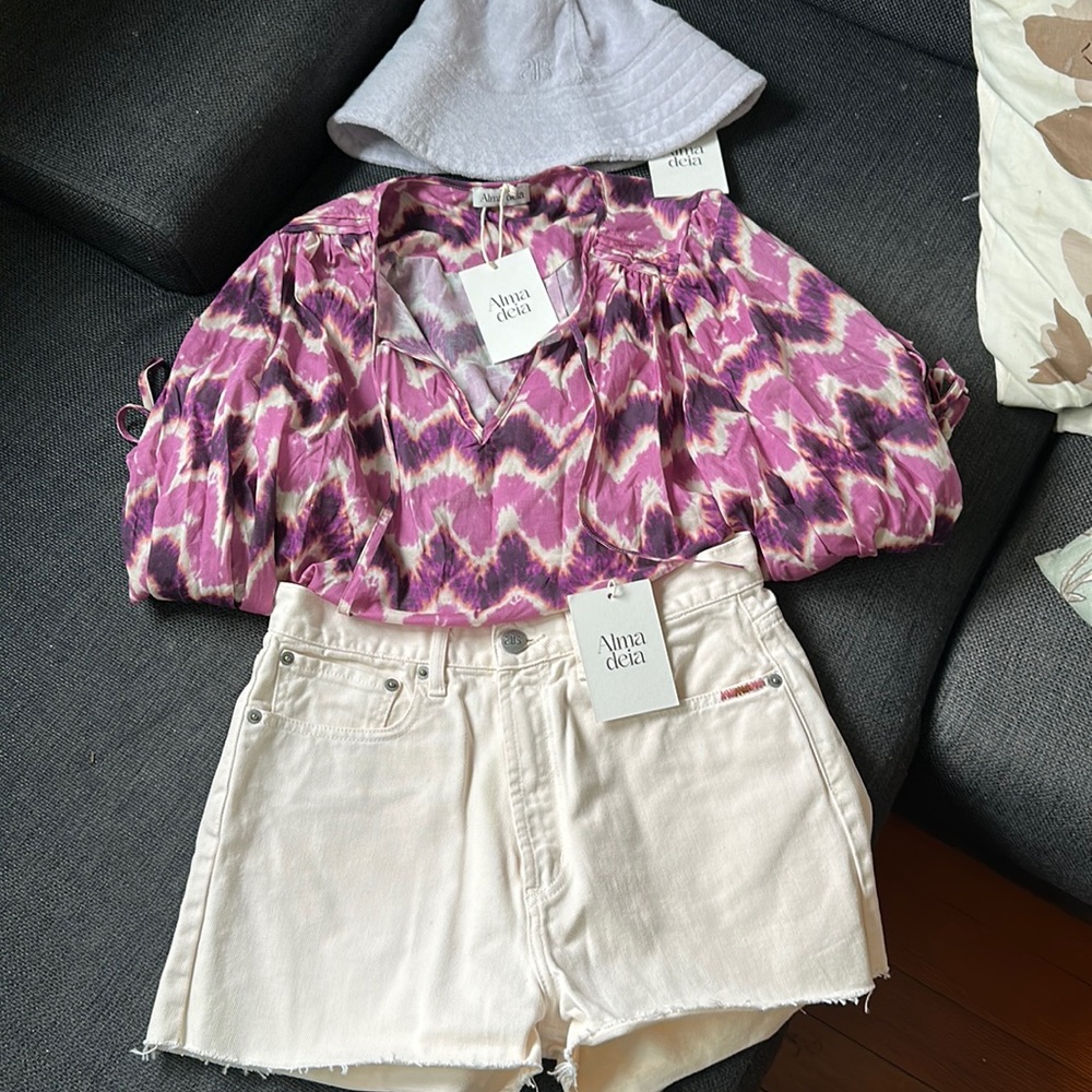 Alma Deia Shorts 38